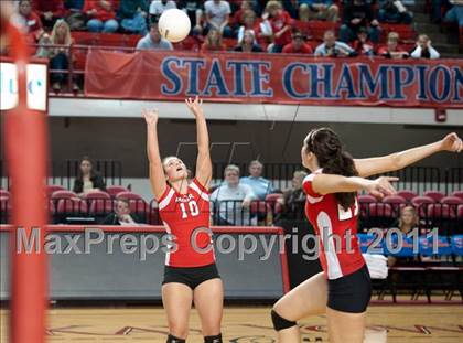Thumbnail 2 in Cardinal Gibbons vs. North Iredell (NCHSAA 3A Final) photogallery.