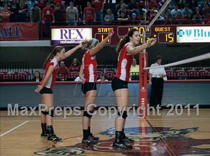 Thumbnail 3 in Cardinal Gibbons vs. North Iredell (NCHSAA 3A Final) photogallery.