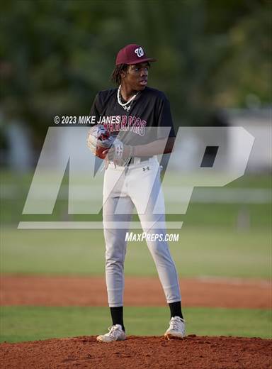 null - Photo 01