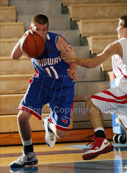 Thumbnail 2 in Belton vs. Midway (Georgetown Jack Frost Invitational) photogallery.