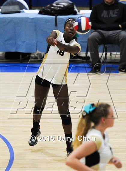 Thumbnail 3 in Valley Christian vs. Olympian (CIF State D3 Final) photogallery.