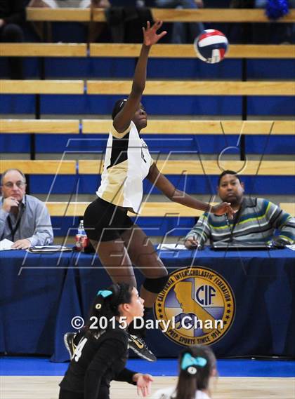 Thumbnail 3 in Valley Christian vs. Olympian (CIF State D3 Final) photogallery.