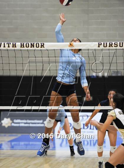 Thumbnail 1 in Valley Christian vs. Olympian (CIF State D3 Final) photogallery.