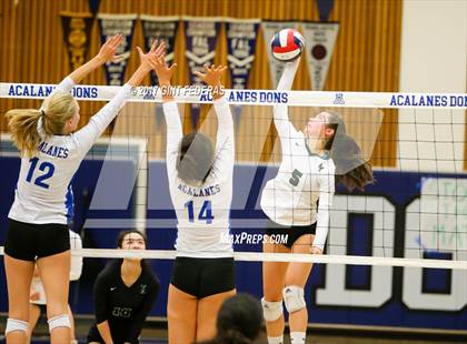 Thumbnail 3 in Miramonte @ Acalanes photogallery.