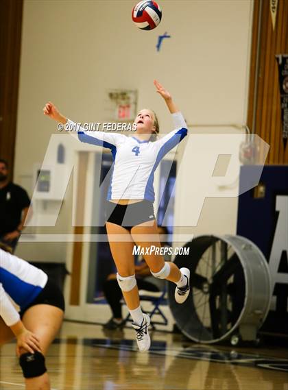 Thumbnail 1 in Miramonte @ Acalanes photogallery.