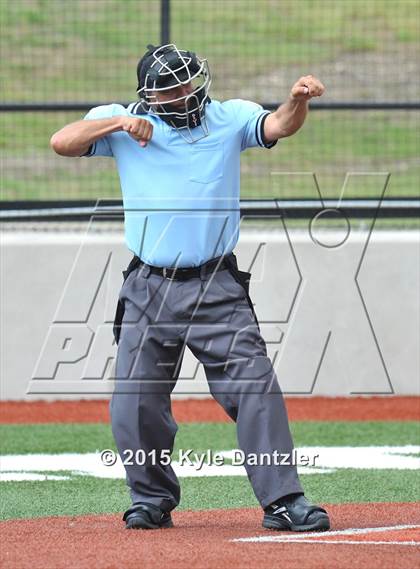 Thumbnail 2 in Midway vs Rowlett (UIL 6A Region 2 Bi-District) photogallery.