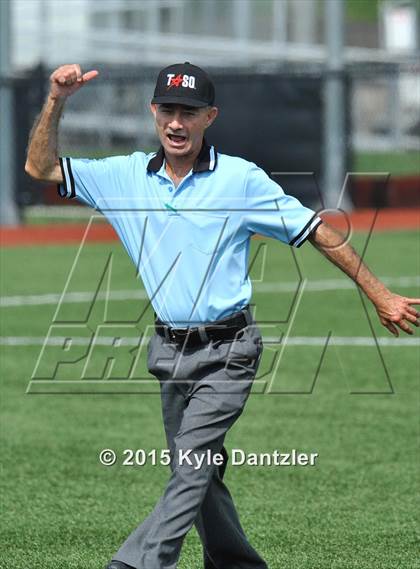 Thumbnail 2 in Midway vs Rowlett (UIL 6A Region 2 Bi-District) photogallery.