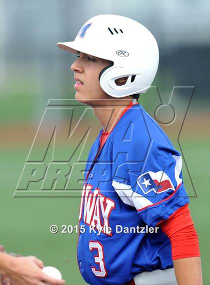 Thumbnail 2 in Midway vs Rowlett (UIL 6A Region 2 Bi-District) photogallery.