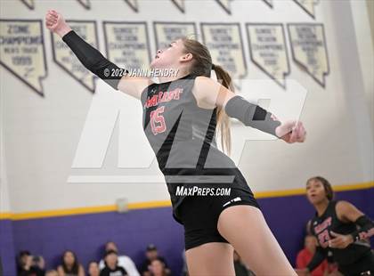 Thumbnail 3 in Mater Dei @ Marist (Durango Fall Classic) photogallery.
