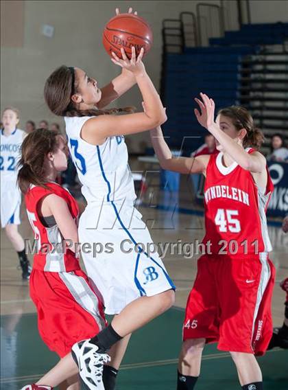 Thumbnail 3 in Rancho Bernardo vs Mundelein (So Cal Holiday Prep Classic) photogallery.
