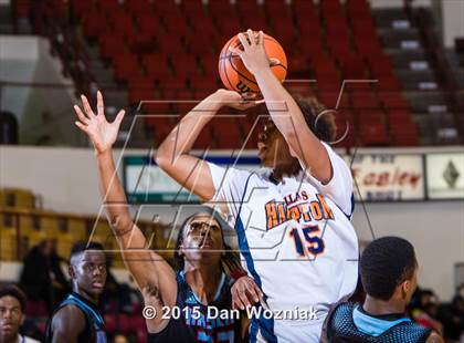 Thumbnail 3 in Hirschi vs. Hampton Prep (Fantasy of Lights) photogallery.