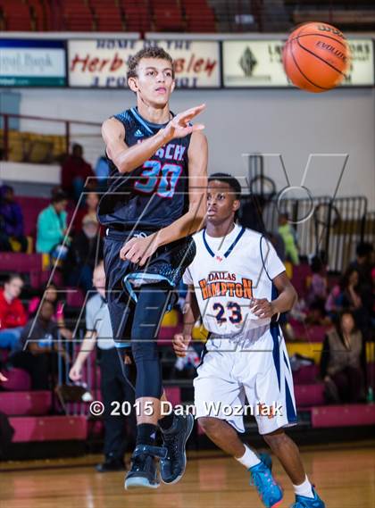 Thumbnail 1 in Hirschi vs. Hampton Prep (Fantasy of Lights) photogallery.