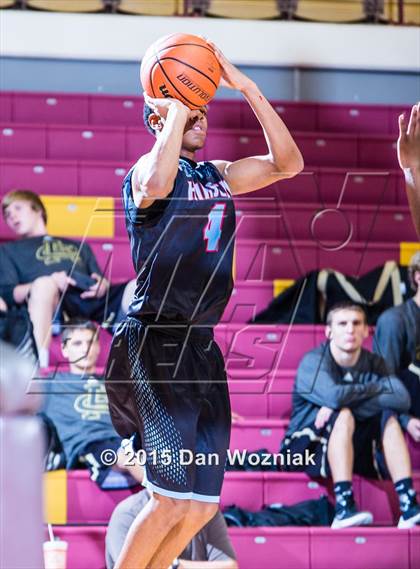 Thumbnail 2 in Hirschi vs. Hampton Prep (Fantasy of Lights) photogallery.