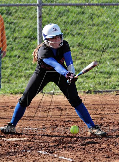 Thumbnail 3 in South-Doyle vs William Blount  (Foothills Classic) photogallery.