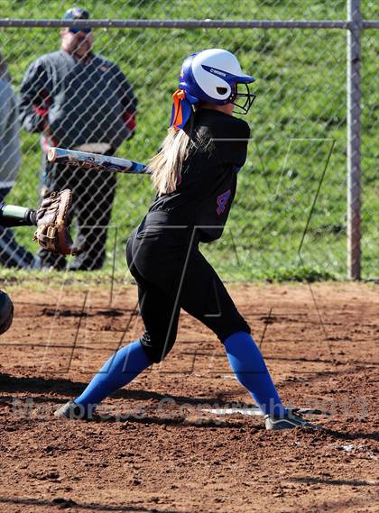 Thumbnail 3 in South-Doyle vs William Blount  (Foothills Classic) photogallery.