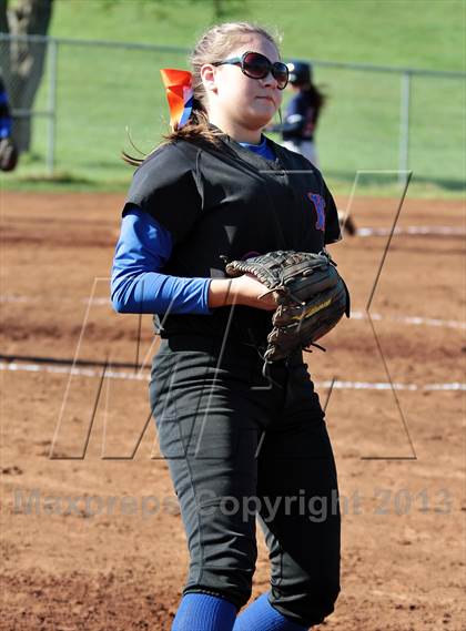 Thumbnail 3 in South-Doyle vs William Blount  (Foothills Classic) photogallery.