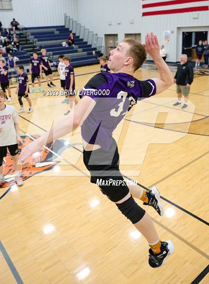 Thumbnail 1 in Discovery Canyon vs. Bear Creek photogallery.