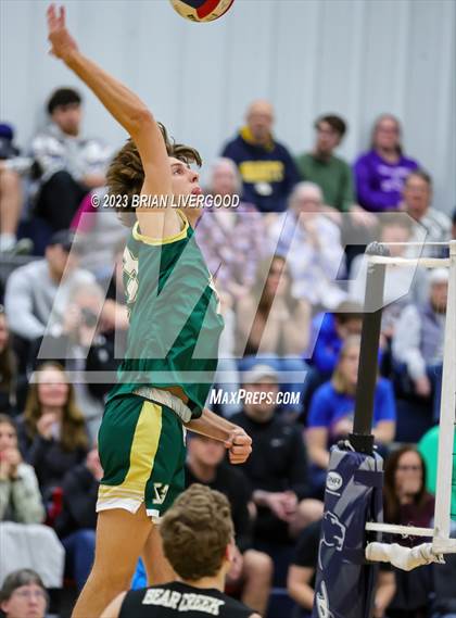 Thumbnail 3 in Discovery Canyon vs. Bear Creek photogallery.