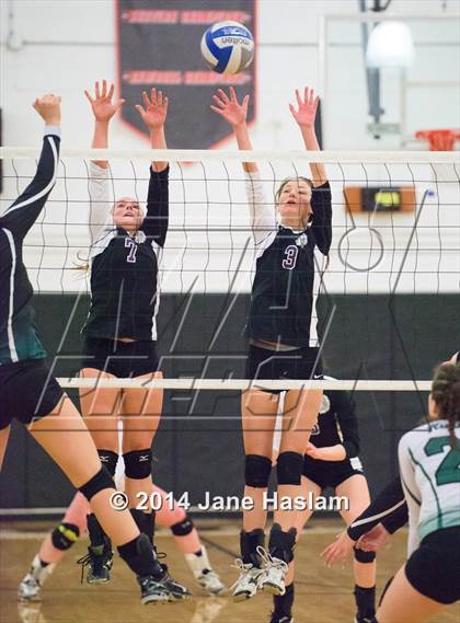 Thumbnail 2 in John Jay vs.Yorktown (Section 1 Class A Final) photogallery.