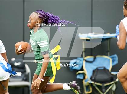 Thumbnail 3 in Flagler Palm Coast vs Ridgeview (Jaguars Preseason Classic) photogallery.