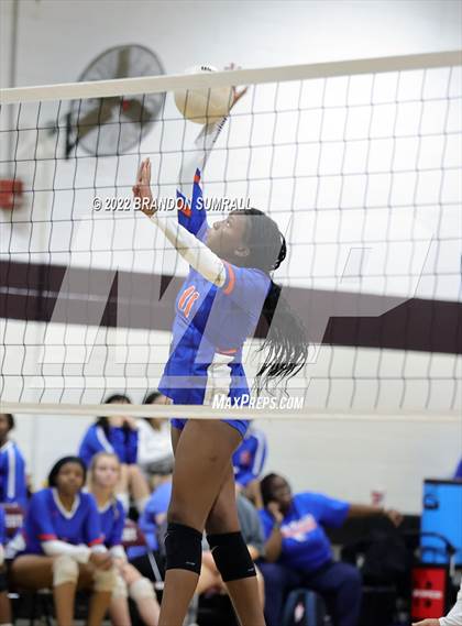 Thumbnail 1 in Montevallo @ Thorsby photogallery.