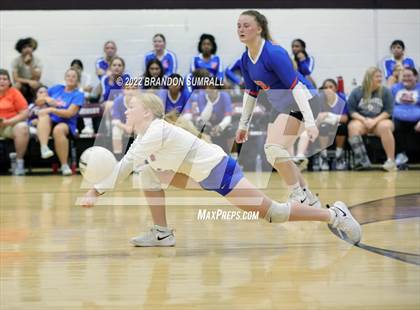 Thumbnail 3 in Montevallo @ Thorsby photogallery.
