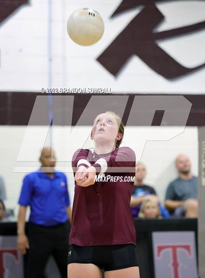 Thumbnail 1 in Montevallo @ Thorsby photogallery.