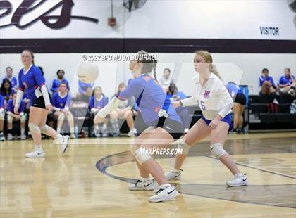 Thumbnail 1 in Montevallo @ Thorsby photogallery.