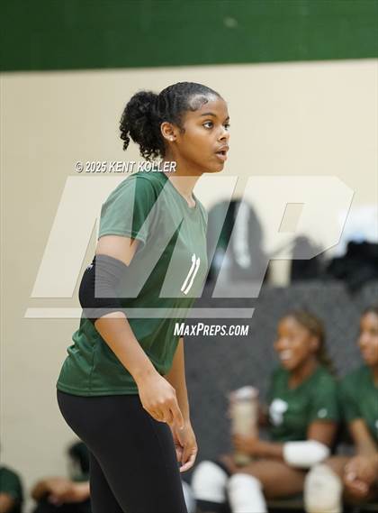 Thumbnail 2 in Notre Dame Prep vs. Cass Tech (Notre Dame Prep Quad) photogallery.