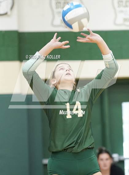 Thumbnail 1 in Notre Dame Prep vs. Cass Tech (Notre Dame Prep Quad) photogallery.