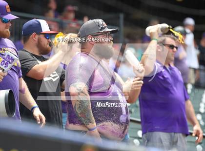 Thumbnail 3 in Barbers Hill vs. Hallsville (UIL 5A Final) photogallery.