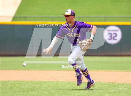 Thumbnail 2 in Barbers Hill vs. Hallsville (UIL 5A Final) photogallery.