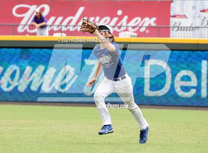Thumbnail 2 in Barbers Hill vs. Hallsville (UIL 5A Final) photogallery.