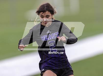 Thumbnail 1 in Omaha South vs. Bellevue East photogallery.