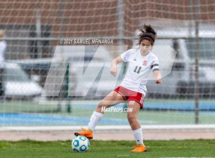 Thumbnail 3 in Omaha South vs. Bellevue East photogallery.
