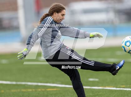Thumbnail 2 in Omaha South vs. Bellevue East photogallery.