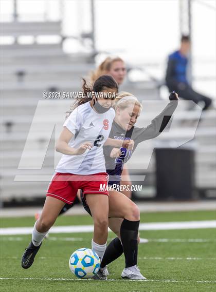 Thumbnail 3 in Omaha South vs. Bellevue East photogallery.