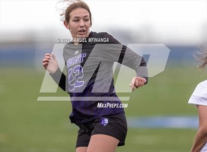 Thumbnail 1 in Omaha South vs. Bellevue East photogallery.
