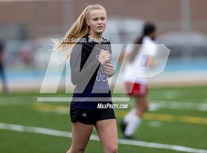Thumbnail 3 in Omaha South vs. Bellevue East photogallery.