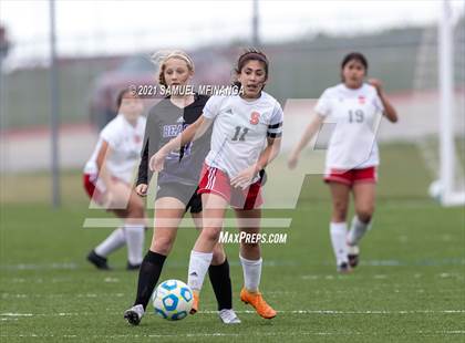 Thumbnail 3 in Omaha South vs. Bellevue East photogallery.