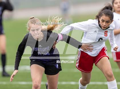 Thumbnail 3 in Omaha South vs. Bellevue East photogallery.