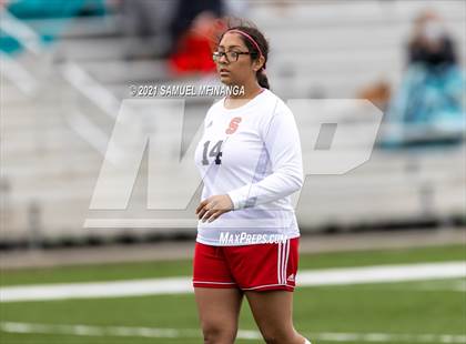 Thumbnail 3 in Omaha South vs. Bellevue East photogallery.