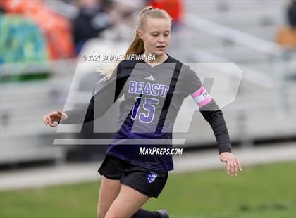 Thumbnail 1 in Omaha South vs. Bellevue East photogallery.