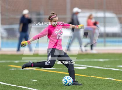 Thumbnail 1 in Omaha South vs. Bellevue East photogallery.