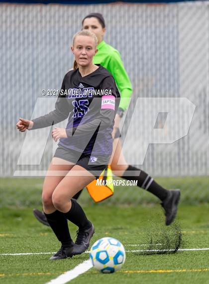 Thumbnail 1 in Omaha South vs. Bellevue East photogallery.