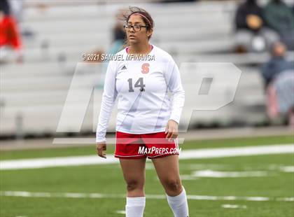 Thumbnail 1 in Omaha South vs. Bellevue East photogallery.