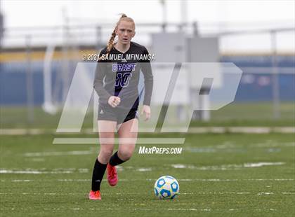 Thumbnail 1 in Omaha South vs. Bellevue East photogallery.