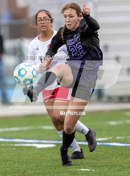 Thumbnail 1 in Omaha South vs. Bellevue East photogallery.