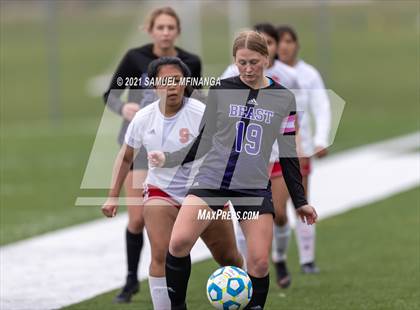 Thumbnail 1 in Omaha South vs. Bellevue East photogallery.