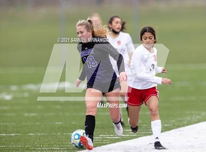Thumbnail 2 in Omaha South vs. Bellevue East photogallery.